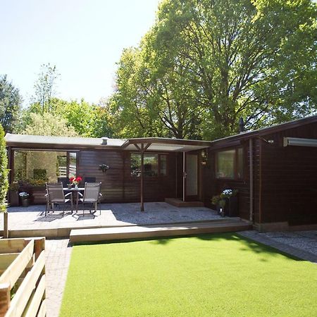 Relaxed Verblijf In Chalet Op De Veluwe Villa Putten Exterior foto